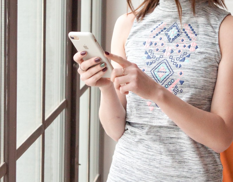 24 Reasons A Mom Is On Her Phone When She's Watching Her Kids